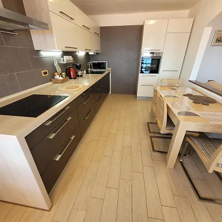 Apartment Karla Rijeka Exterior photo
